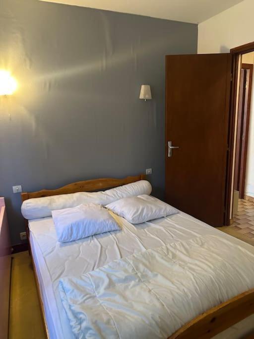 Vaste Villa Au Coeur De La Pinede Les Mathes Esterno foto