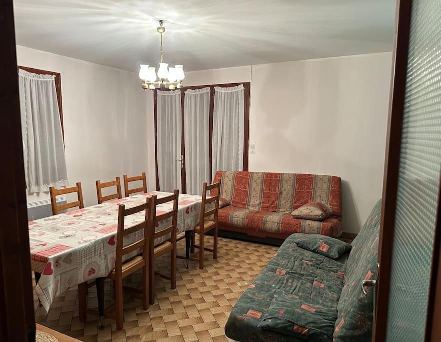 Vaste Villa Au Coeur De La Pinede Les Mathes Esterno foto